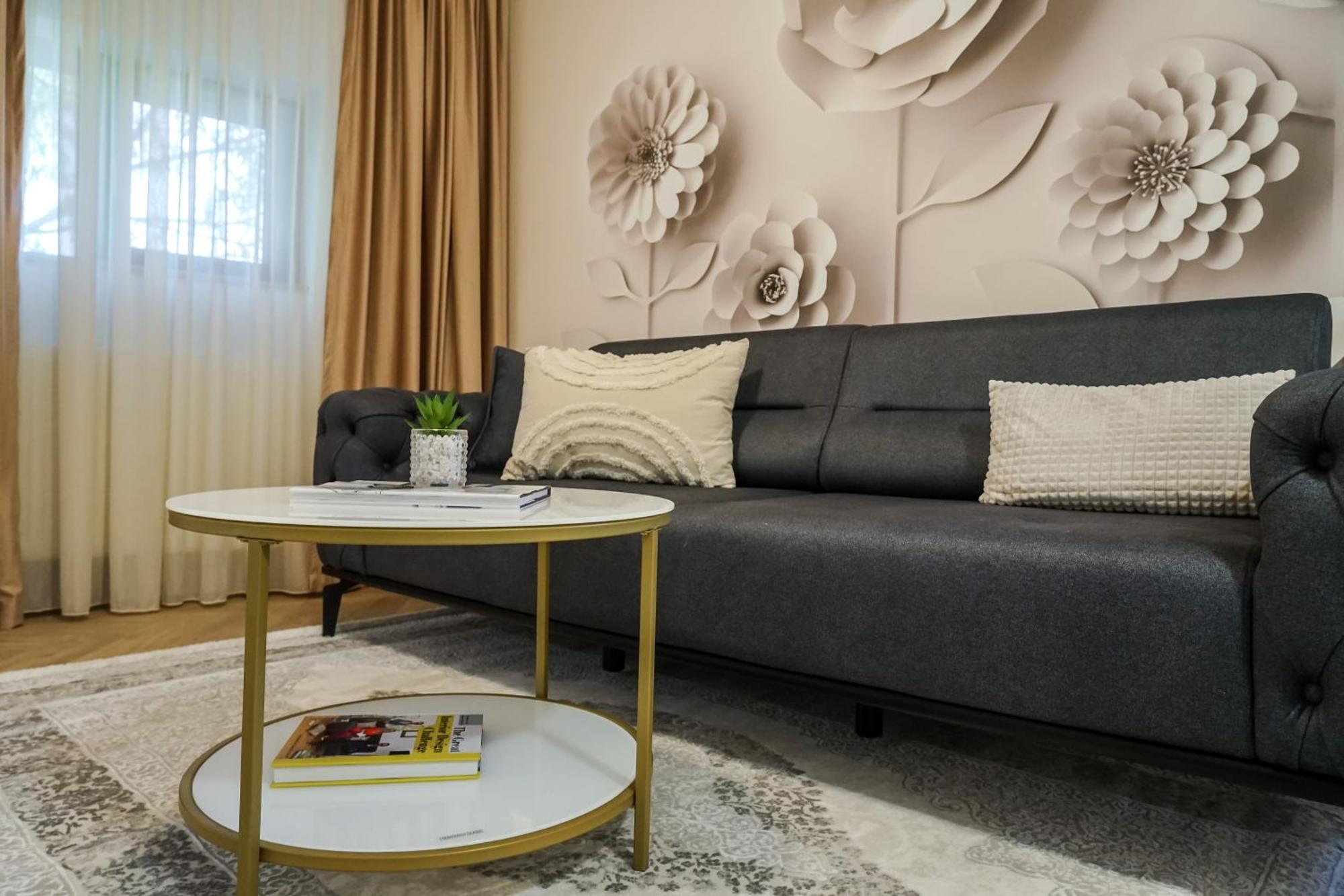 Arghezi Boutique בוקרשט